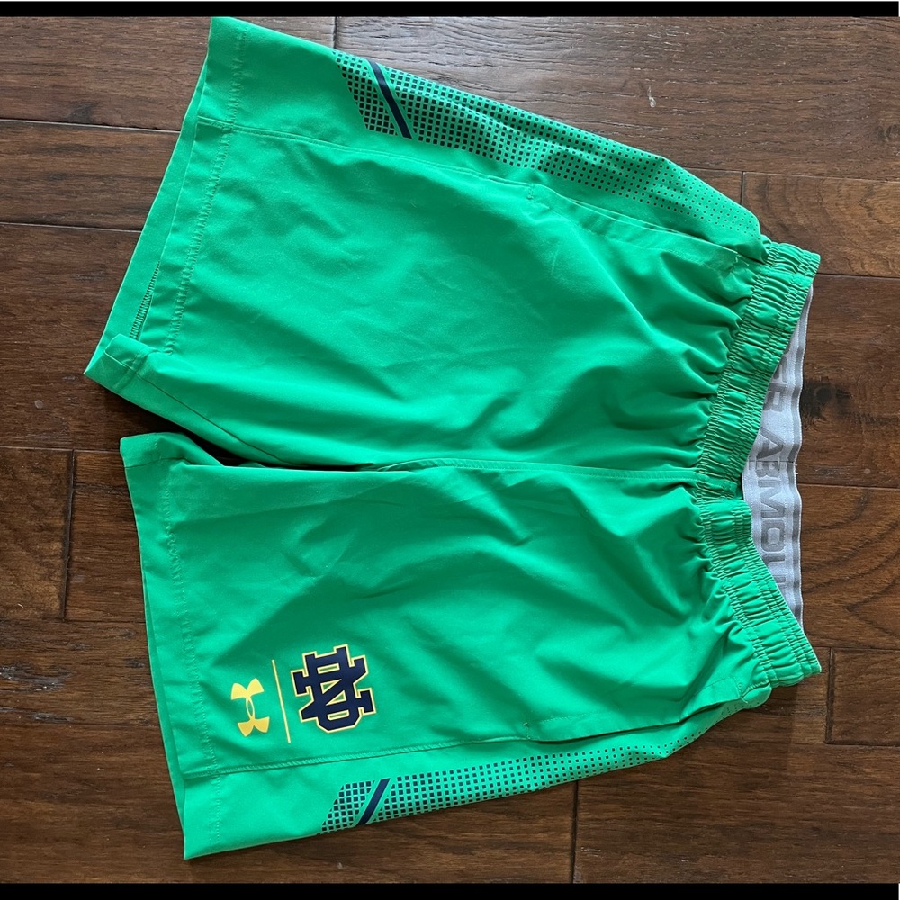 Under Armour Notre Dame Shorts Size Medium